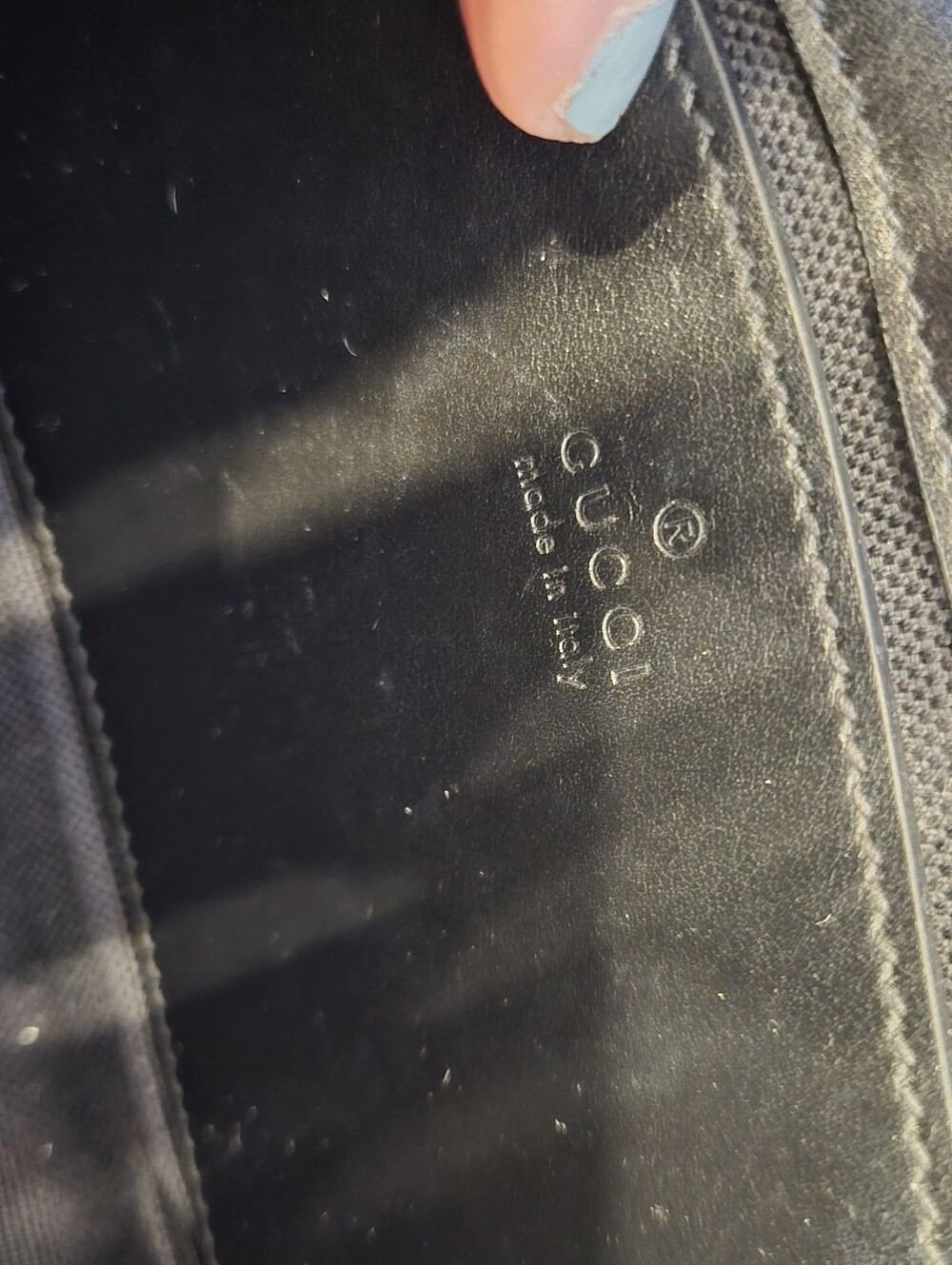 Gucci GG Marmont Small Black Matelassé Shoulder Bag - Picture 5 of 9